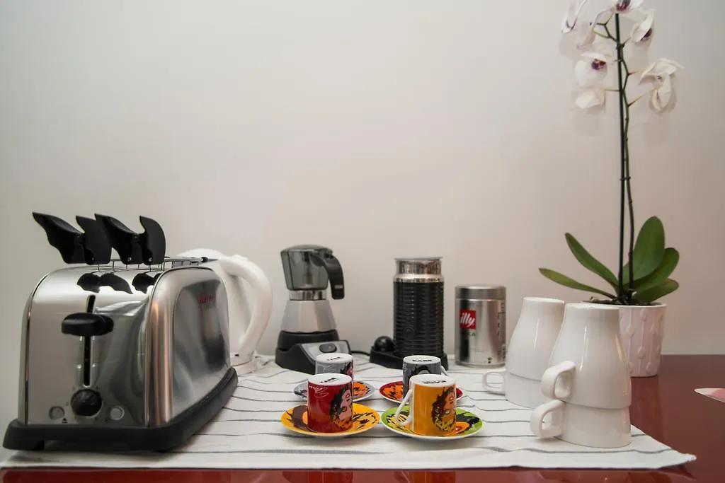 Bed & Breakfast Bed and Breakfast New Liberty In Roma